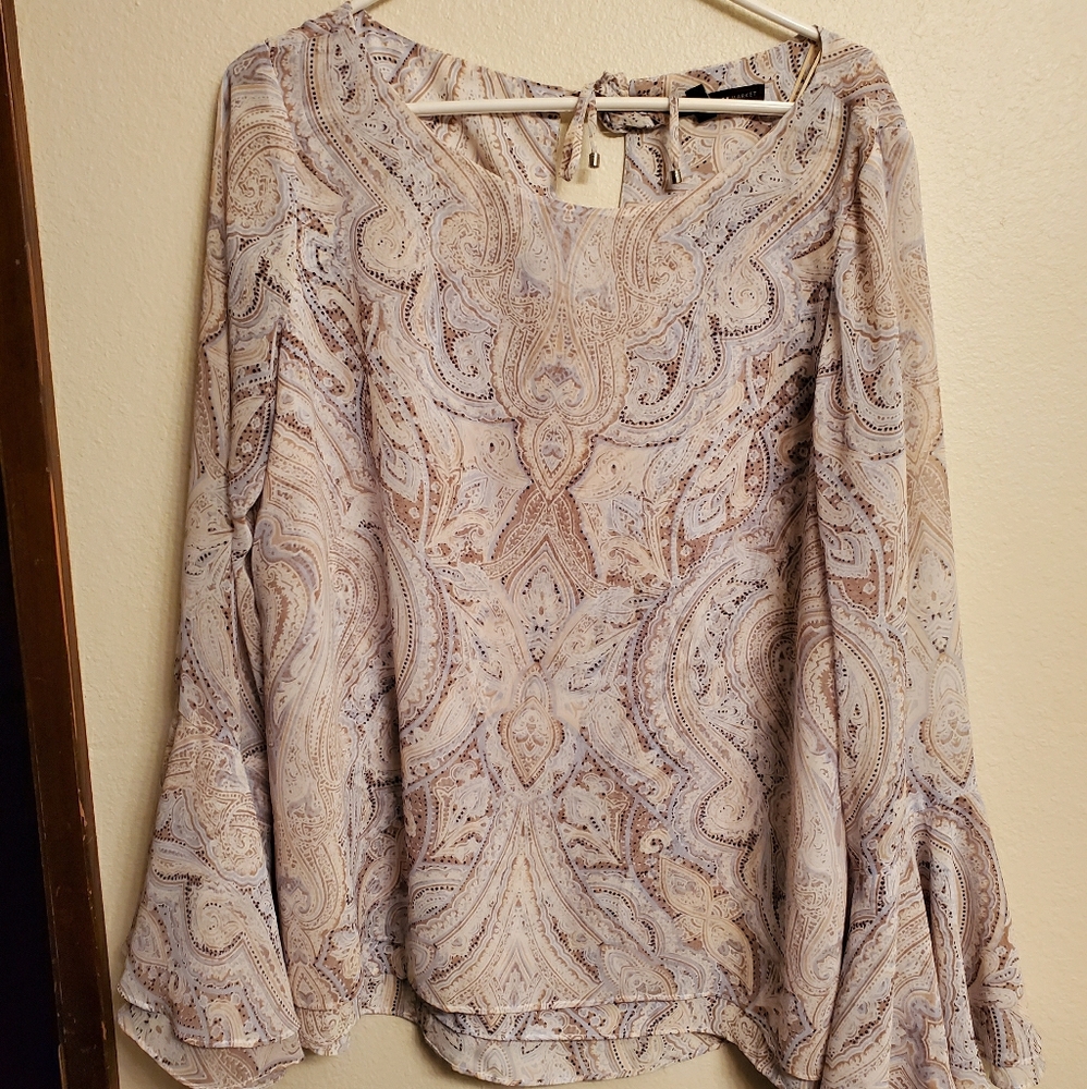 Whitehouse Black Market blouse